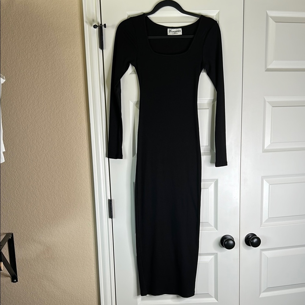Elegant Black Maxi Dress
